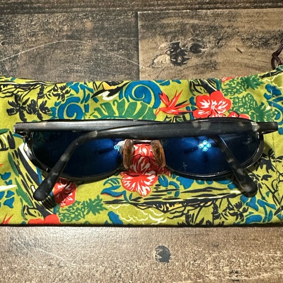 Maui Jim ‘Gulfstream’ Polarized Sunglasses - Picture 3 of 9